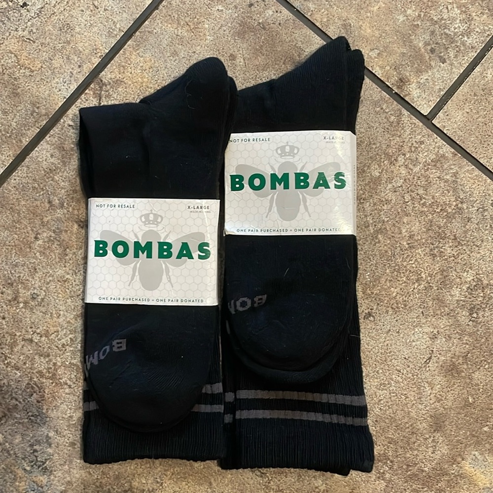 2 pair of Bombas socks NWT